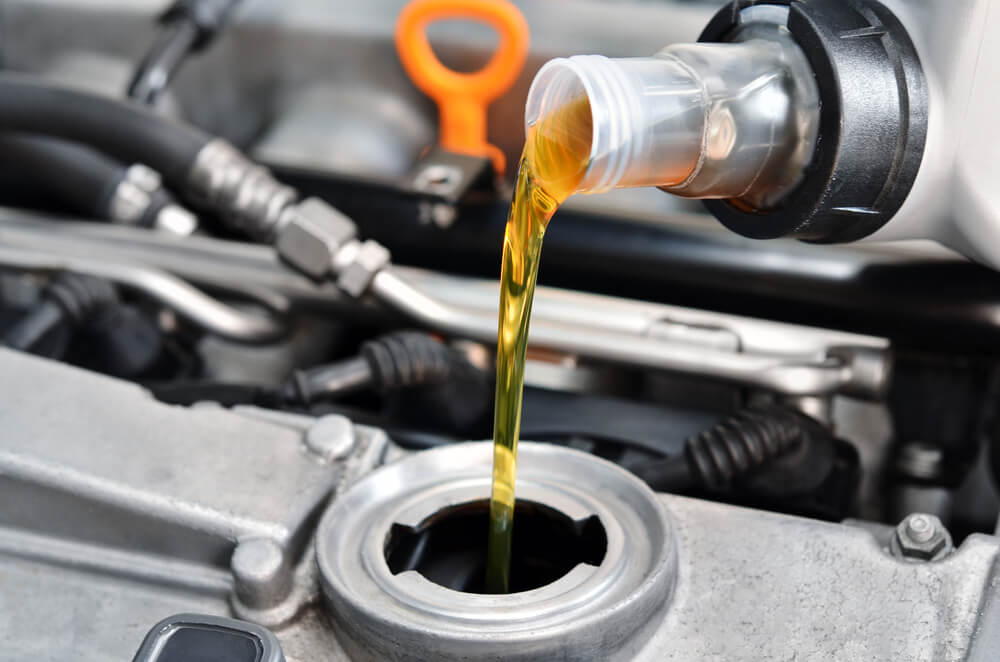 How much to add when engine oil is low